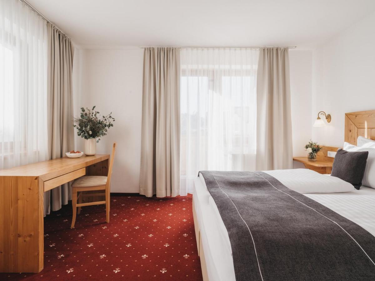 Hotel Vier Jahreszeiten By Vaya Inkl Zell Am See-Kaprun Sommerkarte Luaran gambar