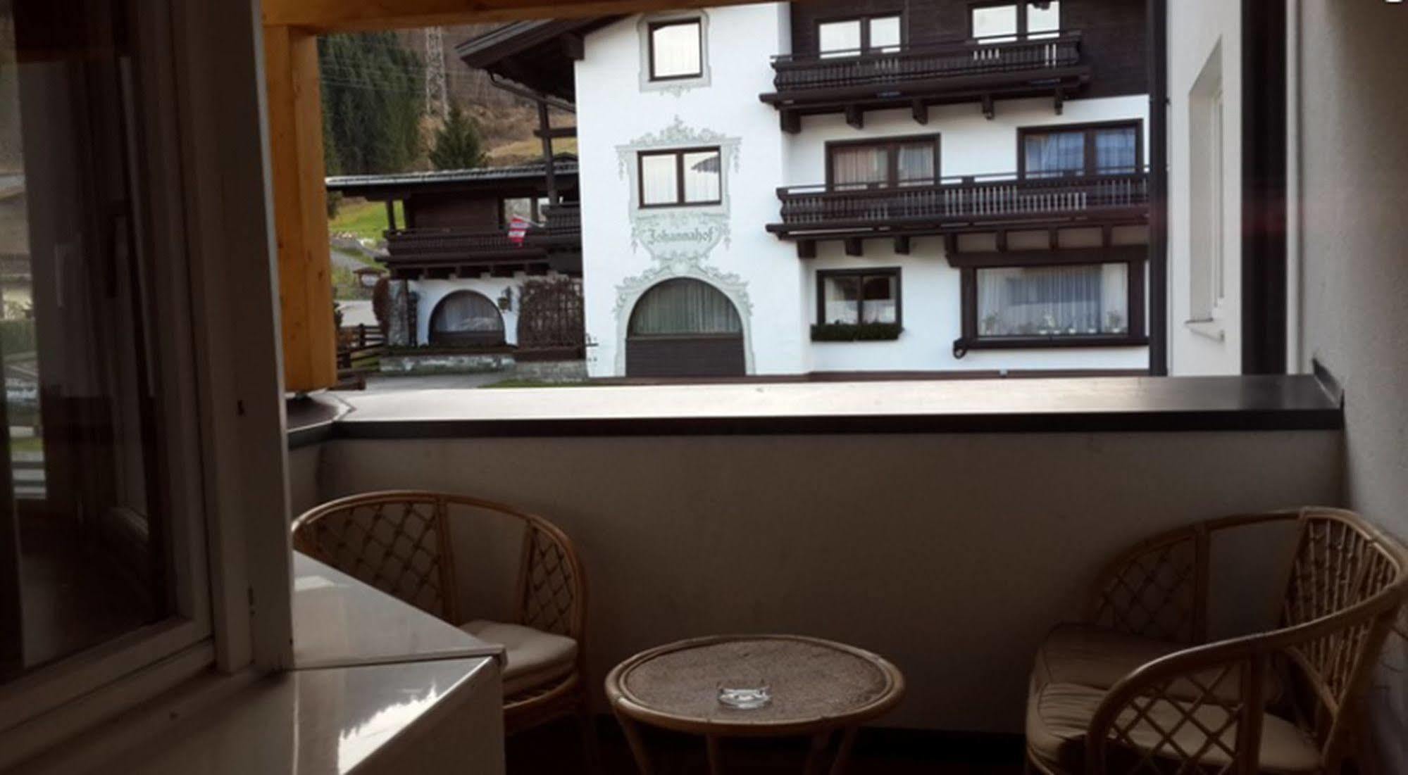 Hotel Vier Jahreszeiten By Vaya Inkl Zell Am See-Kaprun Sommerkarte Luaran gambar